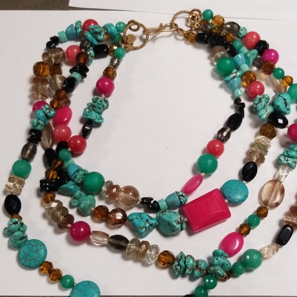 Stella & Dot gorgeous multi texture statement neck